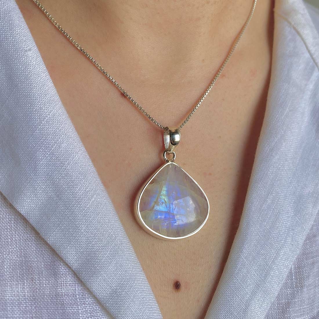 Moonstone Pendant-(RBM-P-16.)